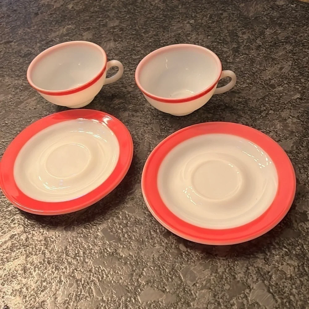 Pyrex Set of 2 Cups and Saucers Red Rim Milk Glass 8oz